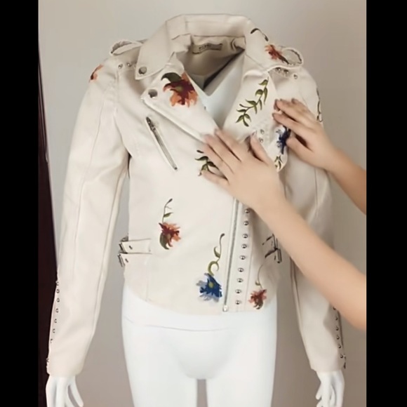 🎉New Chic Ivory Floral Print Embroidery FauxLeather Moto Jacket - Picture 15 of 16
